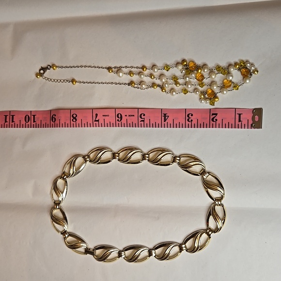 Bundle of 3 Gold-Tone Necklaces 2 Short & 1 Long Opera Length Chains - Picture 6 of 7